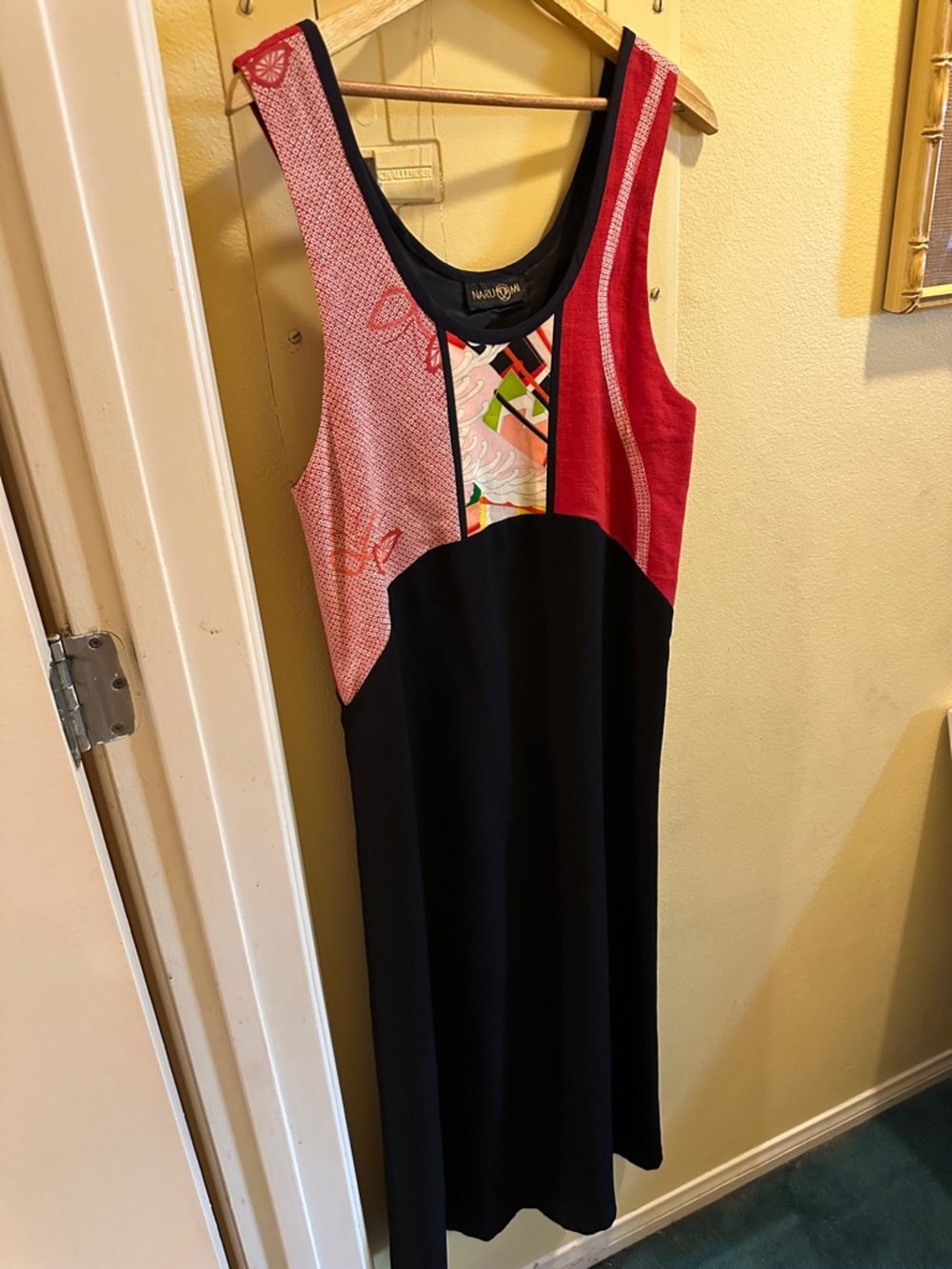 Naru MarBlack and Red Colorblock Sleeveless Midi Dress with Patterned Accent